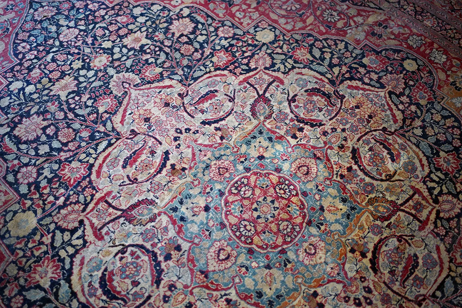 A Good Large Late 19thC Tabriz Carpet c.1900