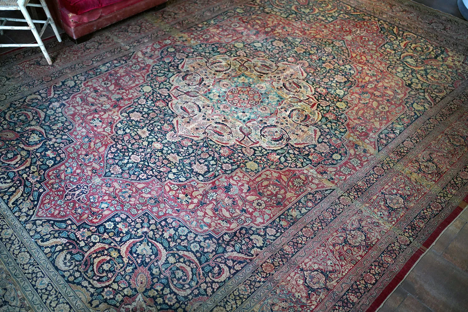 A Good Large Late 19thC Tabriz Carpet c.1900