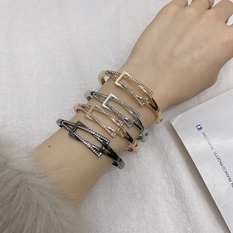 European Chic Bracelet, Luxury Fashion Statement Piece, Zinc Alloy Clothing Accessory
