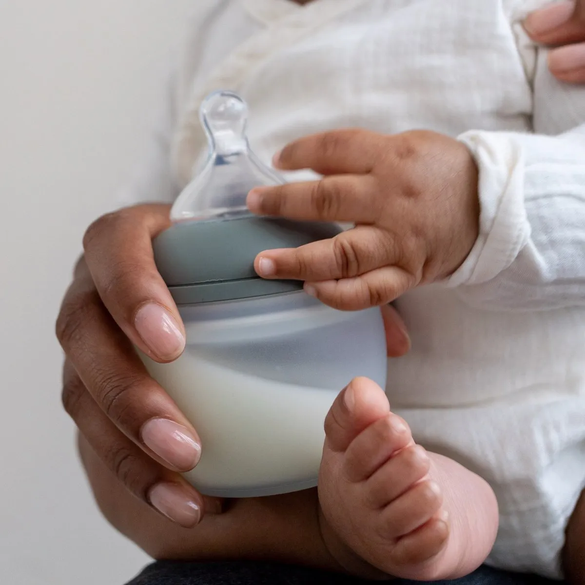 Élhée Innovative Anti Colic Bottle (Khaki)