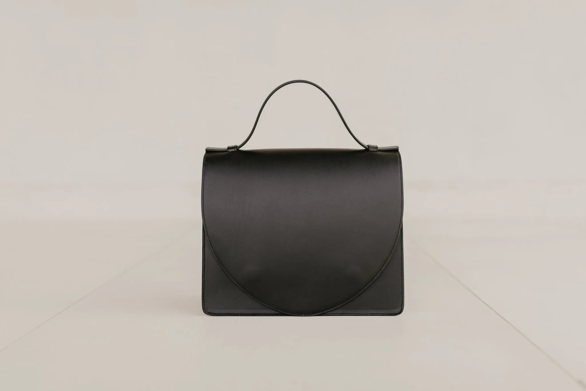 Midi Briefcase 1.0 | Black Pure