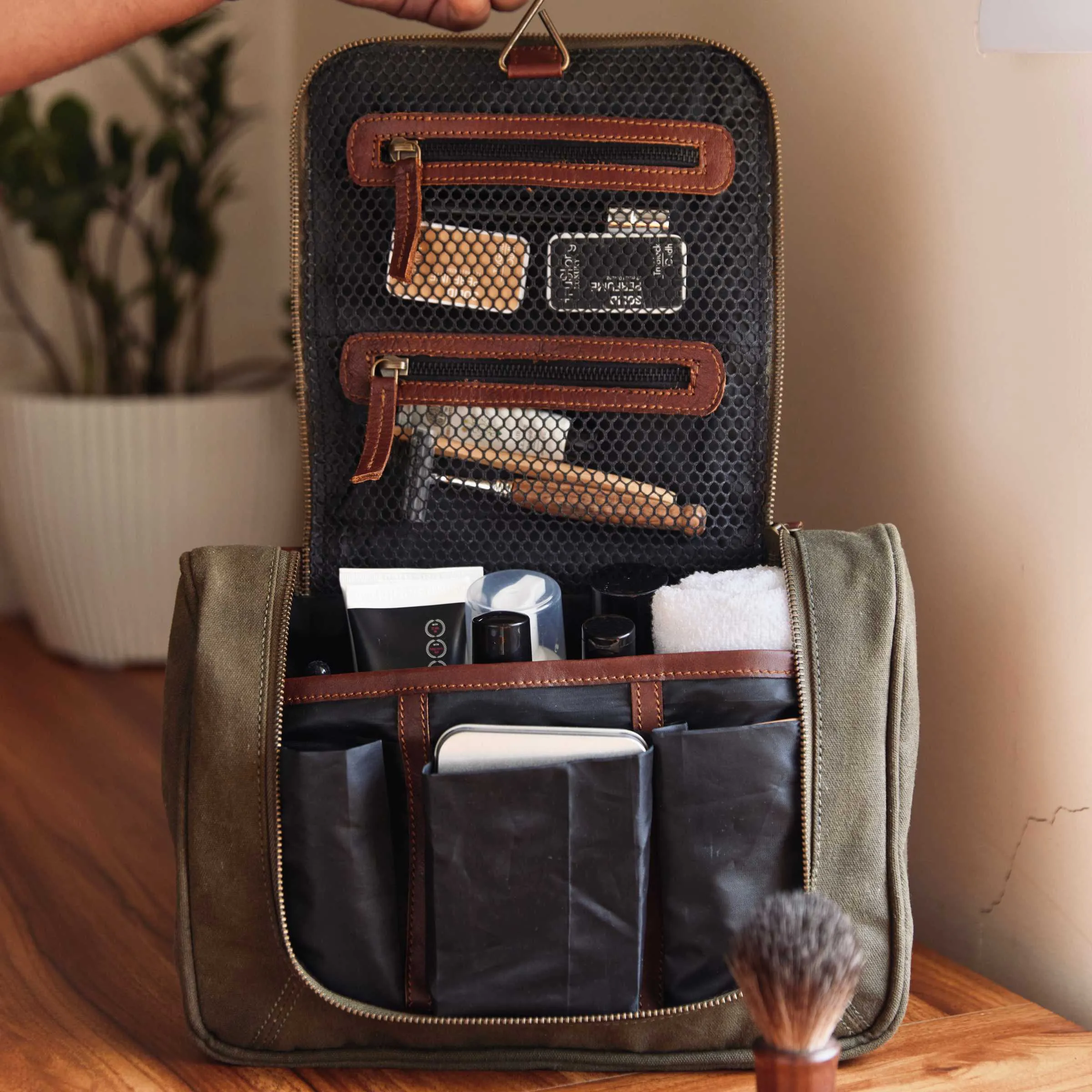 Olive Toiletry Bag | Waxed Canvas