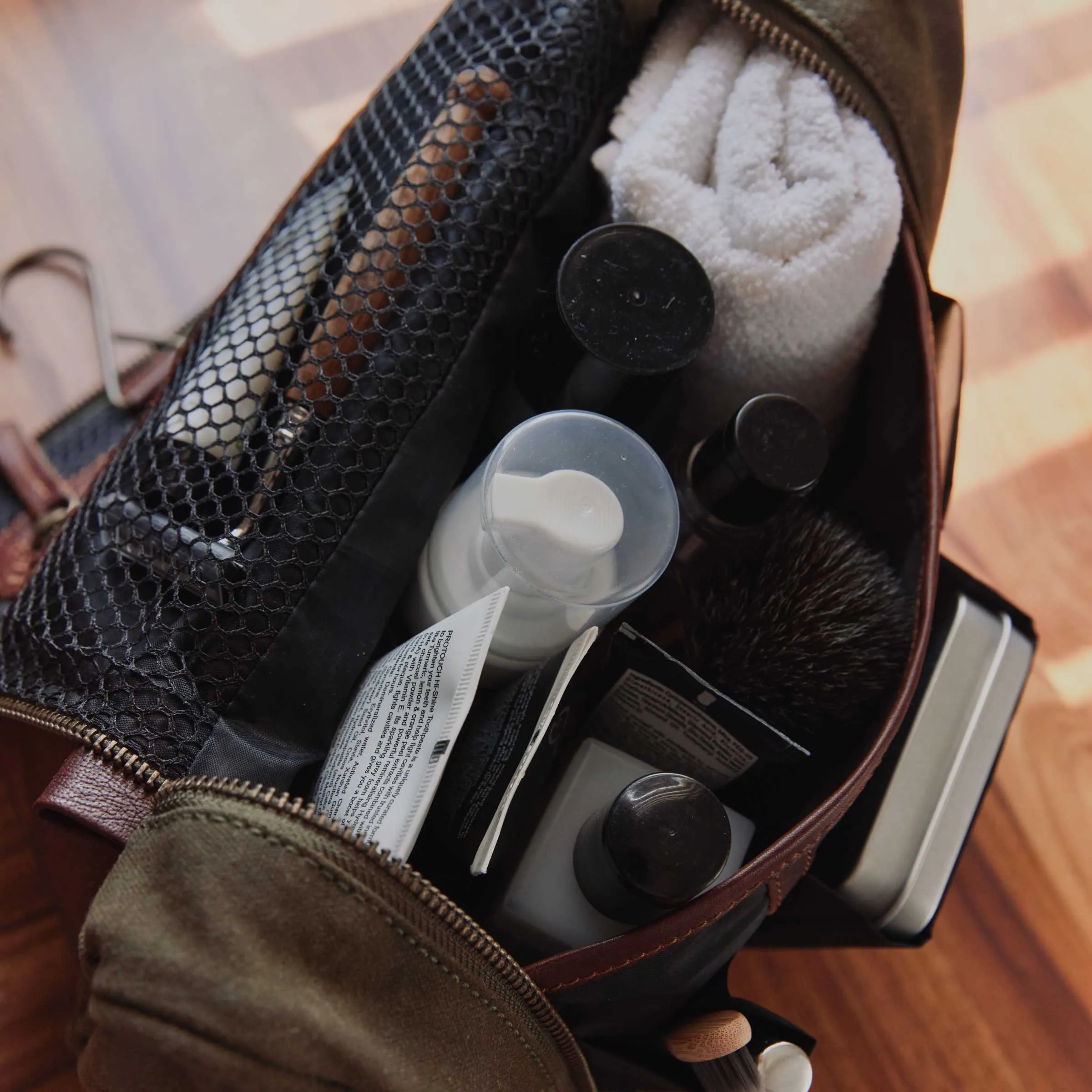 Olive Toiletry Bag | Waxed Canvas