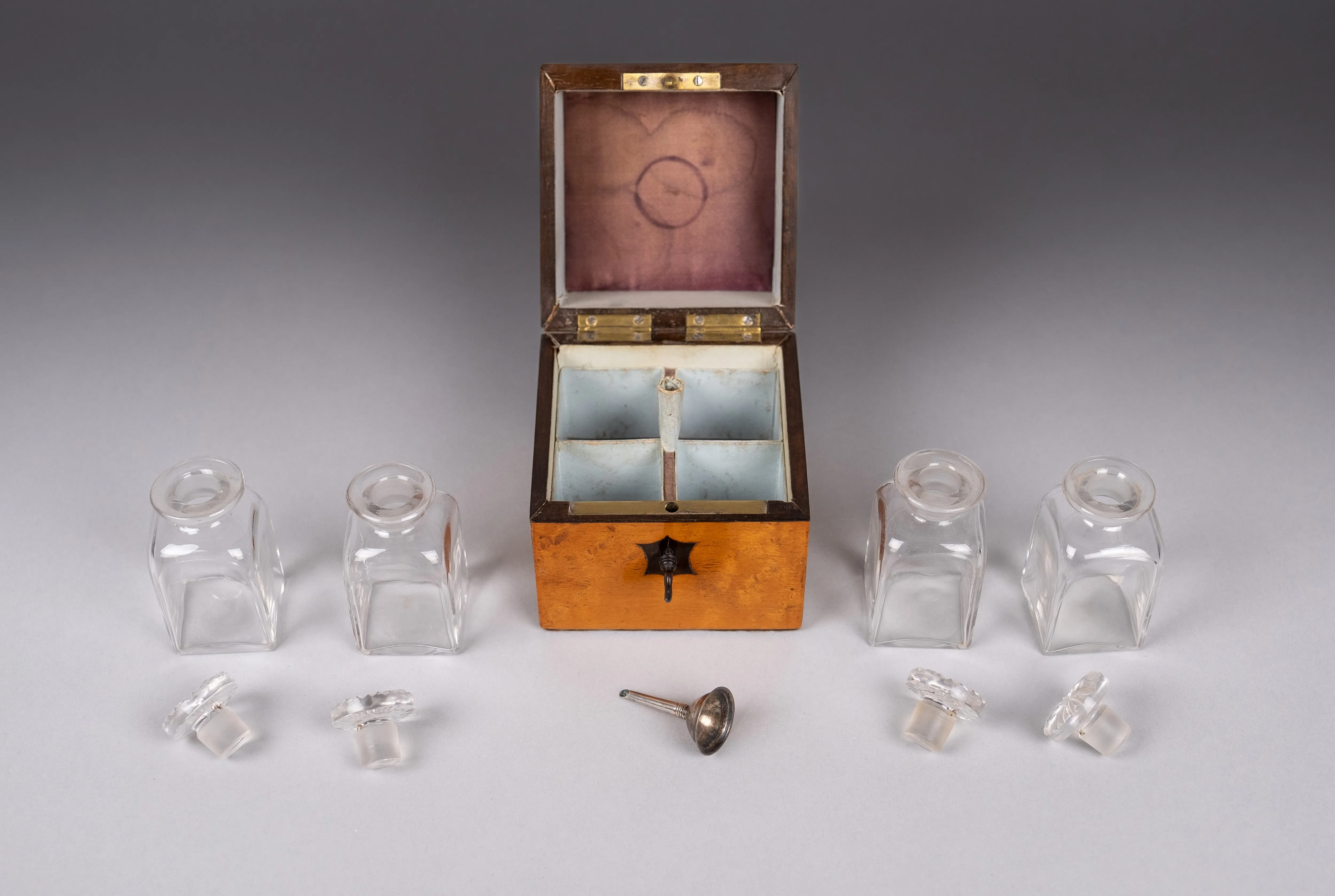 Victorian Birds Eye Maple Miniature Scent Bottle Box / Casket